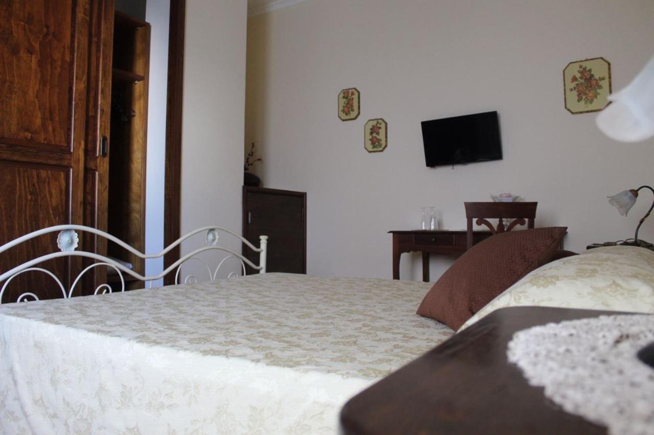 Donna Concetta Casa Vacanze Felline ภายนอก รูปภาพ