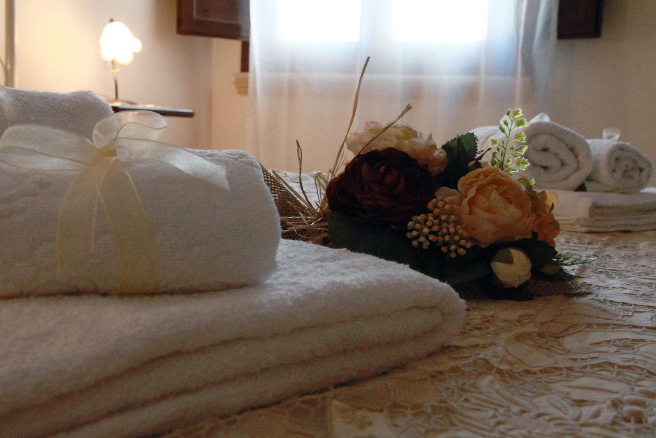 Donna Concetta Casa Vacanze Felline ภายนอก รูปภาพ